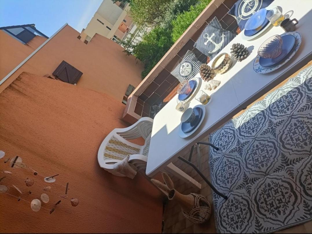 Appartement " Le Grand Bleu " A 3 Min De La Plage La Londe-les-Maures Zewnętrze zdjęcie